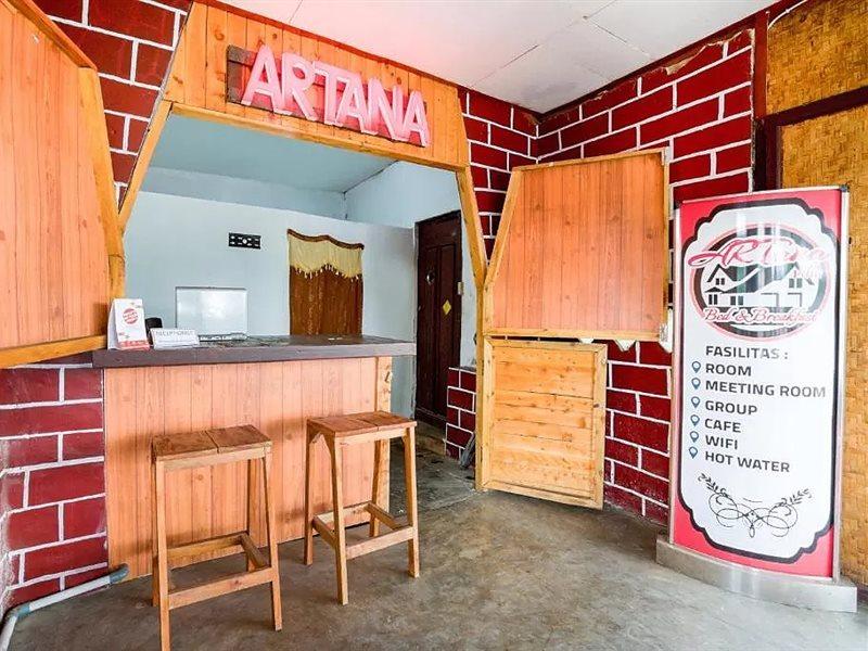 Super Oyo 2961 Artana Bed & Breakfast Palayangan Exterior photo