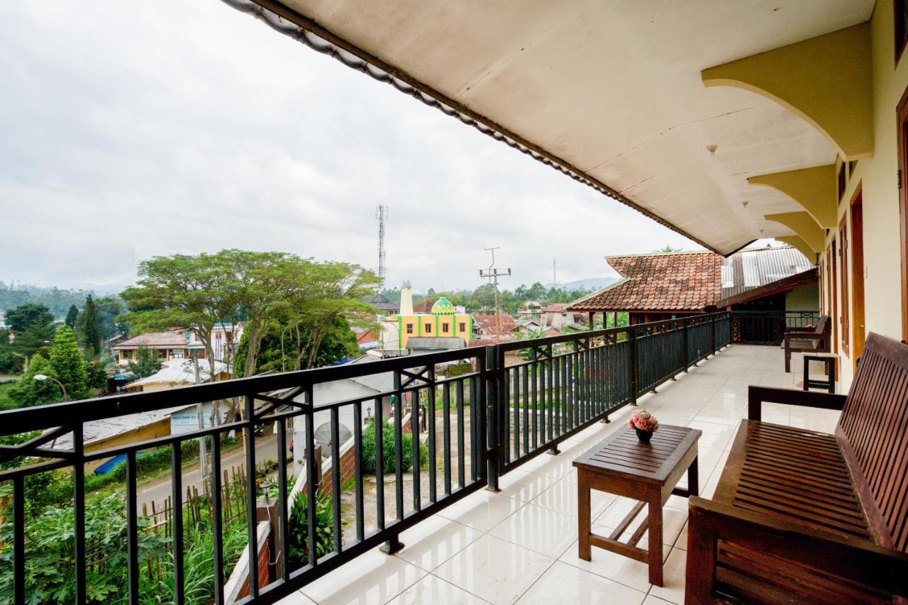 Super Oyo 2961 Artana Bed & Breakfast Palayangan Exterior photo